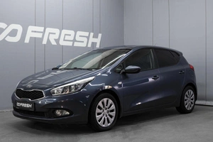Хетчбэк Kia Ceed 2012 года, 1090000 рублей, Омск