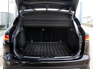 Внедорожник Jaguar F-Pace 2016 года, 2499000 рублей, Краснодар