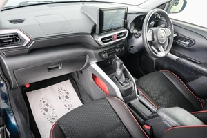 Внедорожник Toyota Raize 2020 года, 1699000 рублей, Красноярск