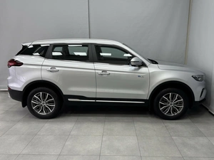 Внедорожник Geely Atlas Pro 2024 года, 2394750 рублей, Красноярск