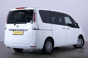 Минивэн Nissan Serena 2011 года, 1129000 рублей, Омск
