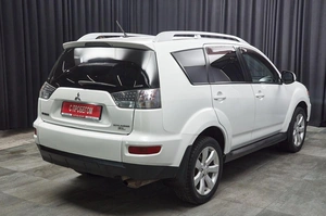 Внедорожник Mitsubishi Outlander 2010 года, 1150000 рублей, Красноярск