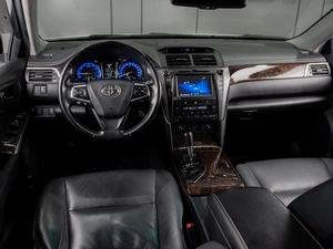 Седан Toyota Camry 2015 года, 2669000 рублей, Тюмень