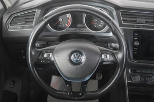 Внедорожник Volkswagen Tiguan 2018 года, 2349000 рублей, Кемерово