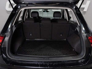 Внедорожник Volkswagen Tiguan 2019 года, 1849000 рублей, Тюмень