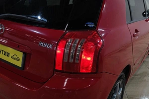 Хетчбэк Toyota Corolla Runx 2003 года, 639000 рублей, Новокузнецк