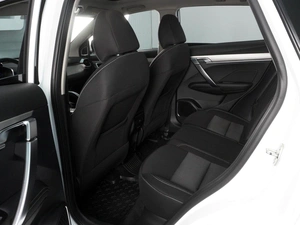 Внедорожник Geely Coolray 2023 года, 1820000 рублей, Красный Пахарь