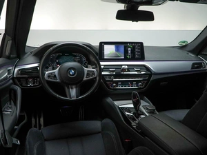 Седан BMW 5 серия 2020 года, 4095055 рублей, Москва