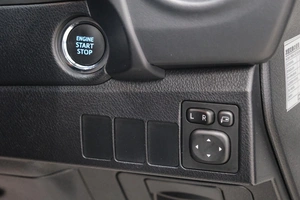 Хетчбэк Toyota Auris 2016 года, 1469000 рублей, Омск