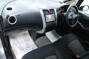 Хетчбэк Mitsubishi Colt 2009 года, 558000 рублей, Солонцы