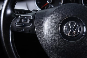 Седан Volkswagen Passat 2011 года, 899000 рублей, Пермь
