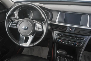 Седан Kia Optima 2020 года, 2449000 рублей, Кемерово