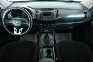 Внедорожник Kia Sportage 2011 года, 1349000 рублей, Омск