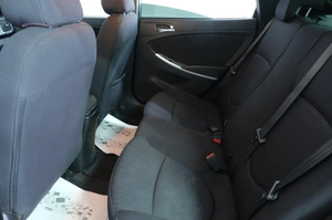 Седан Hyundai Solaris 2013 года, 899000 рублей, Омск