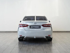 Седан Toyota Camry 2018 года, 2499000 рублей, Саратов