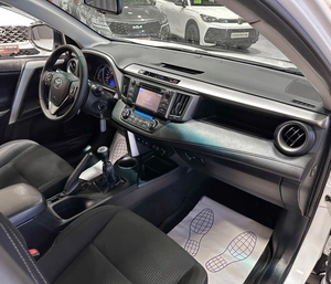 Внедорожник Toyota RAV4 2013 года, 1850000 рублей, Красноярск