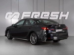 Седан Toyota Camry 2026 года, 4520000 рублей, Красный Пахарь