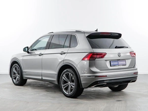Внедорожник Volkswagen Tiguan 2018 года, 2827077 рублей, Москва