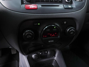 Седан Kia Rio 2011 года, 620000 рублей, Ростов-на-Дону