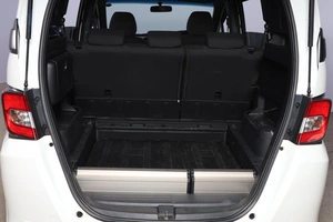 Минивэн Honda Freed 2015 года, 1279000 рублей, Новосибирск