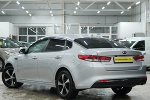 Седан Kia Optima 2018 года, 1679000 рублей, Омск