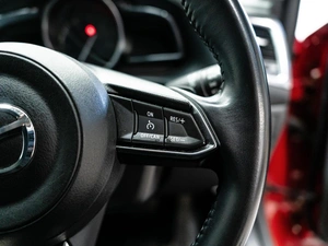 Хетчбэк Mazda Axela 2017 года, 1350000 рублей, Красноярск