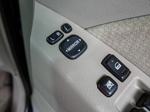 Минивэн Toyota Isis 2013 года, 1184000 рублей, Воронеж