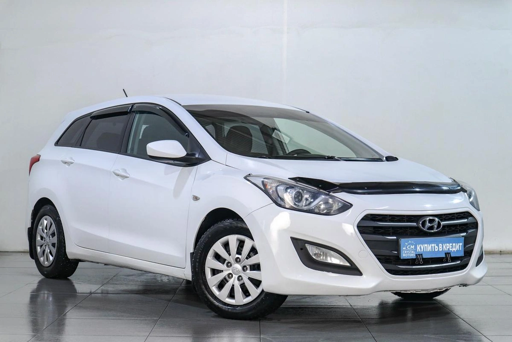 Хетчбэк Hyundai i30 2016 года, 1289000 рублей, Челябинск