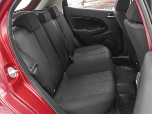 Хетчбэк Mazda 2 2011 года, 855000 рублей, Волгоград