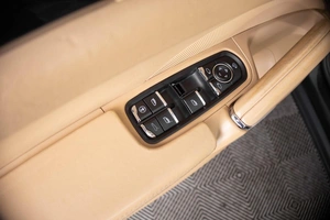 Внедорожник Porsche Cayenne 2011 года, 2249000 рублей, Пермь