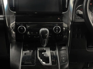 Минивэн Toyota Vellfire 2019 года, 4200000 рублей, Красноярск