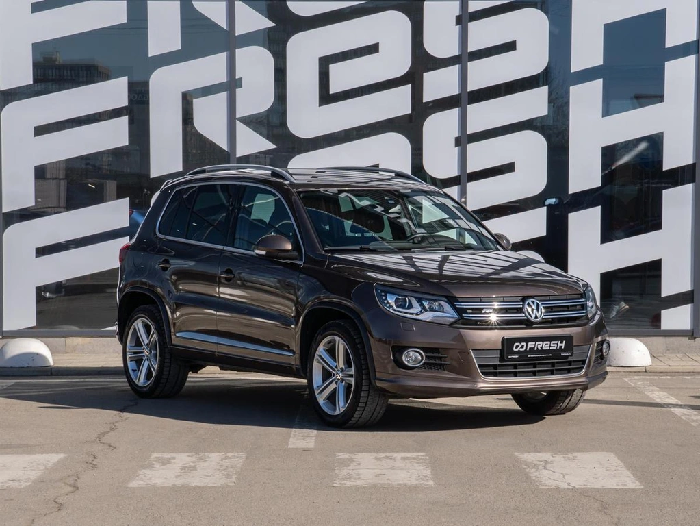 Внедорожник Volkswagen Tiguan 2013 года, 1985000 рублей, Краснодар