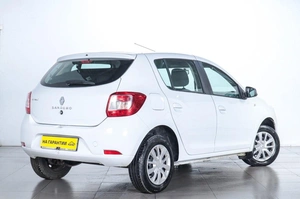 Хетчбэк Renault Sandero 2018 года, 879000 рублей, Челябинск