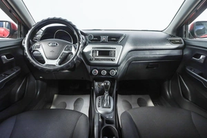 Седан Kia Rio 2015 года, 869000 рублей, Новосибирск
