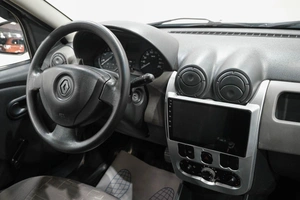 Хетчбэк Renault Sandero 2011 года, 299000 рублей, Новокузнецк