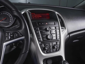 Хетчбэк Opel Astra 2011 года, 780000 рублей, Ростов-на-Дону