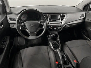 Седан Hyundai Solaris 2019 года, 1120000 рублей, Казань