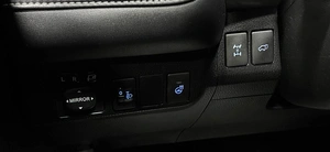 Внедорожник Toyota RAV4 2016 года, 2487000 рублей, Красноярск