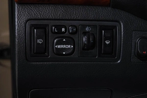 Седан Toyota Avensis 2005 года, 729000 рублей, Новокузнецк
