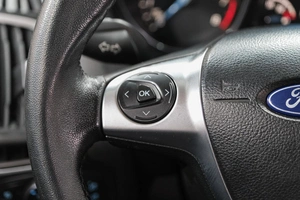 Седан Ford Focus 2012 года, 1069000 рублей, Новокузнецк