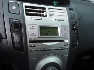 Седан Toyota Yaris 2007 года, 620000 рублей, Ростов-на-Дону