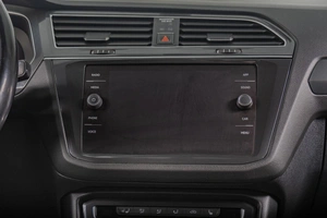 Внедорожник Volkswagen Tiguan 2018 года, 2369000 рублей, Томск