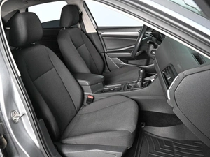 Седан Volkswagen Jetta 2020 года, 1639000 рублей, Аксай