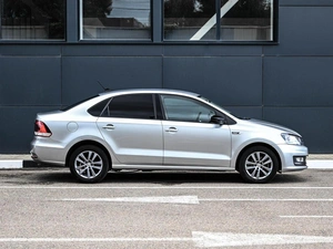Седан Volkswagen Polo 2018 года, 1219000 рублей, Кирилловка