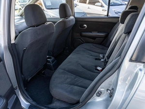 Хетчбэк Nissan Tiida 2009 года, 979000 рублей, Саратов