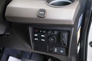 Минивэн Honda Freed 2012 года, 1169000 рублей, Омск