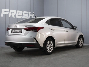 Седан Hyundai Solaris 2020 года, 1495000 рублей, Омск