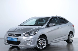 Седан Hyundai Solaris 2012 года, 749000 рублей, Челябинск