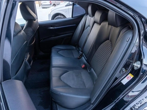 Седан Toyota Camry 2018 года, 2119000 рублей, Саратов