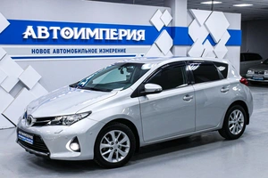 Хетчбэк Toyota Auris 2013 года, 1248000 рублей, Солонцы